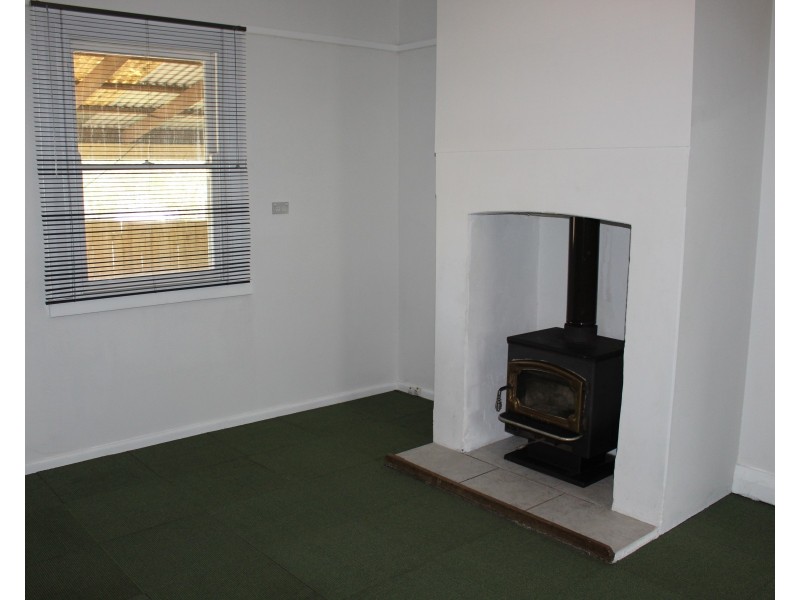 84 Denison St, Gloucester NSW 2422