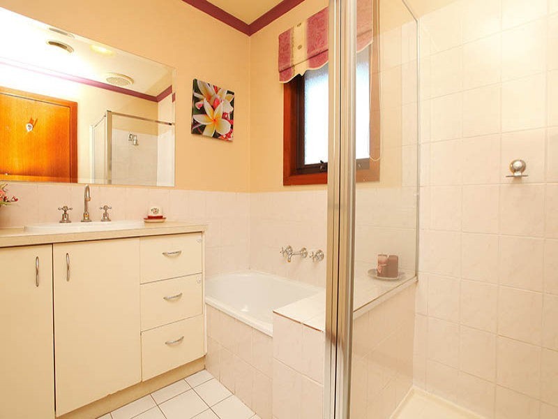 4/570 Buckley Street, Keilor East VIC 3033