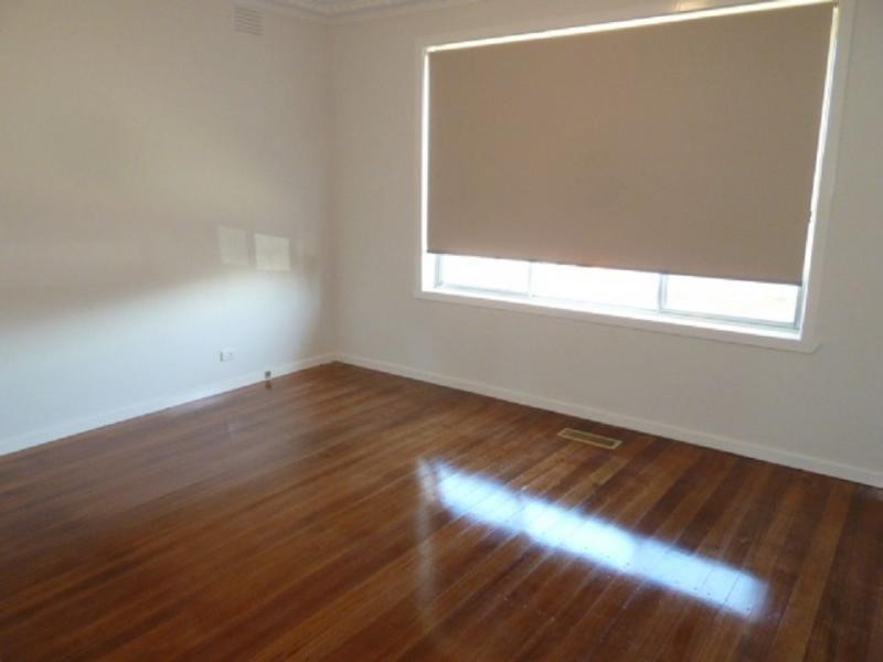 66 Riviera Road, Avondale Heights VIC 3034