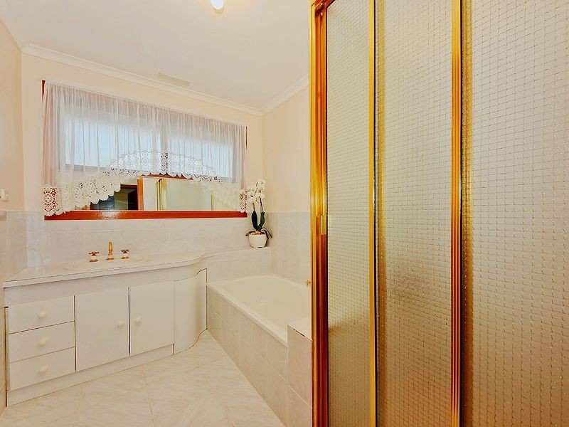 Avondale Heights VIC 3034