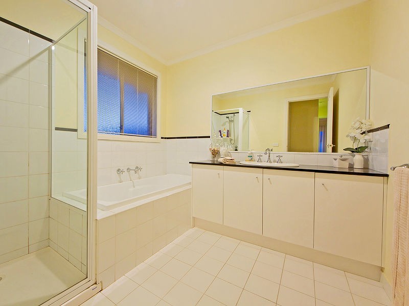 Avondale Heights VIC 3034