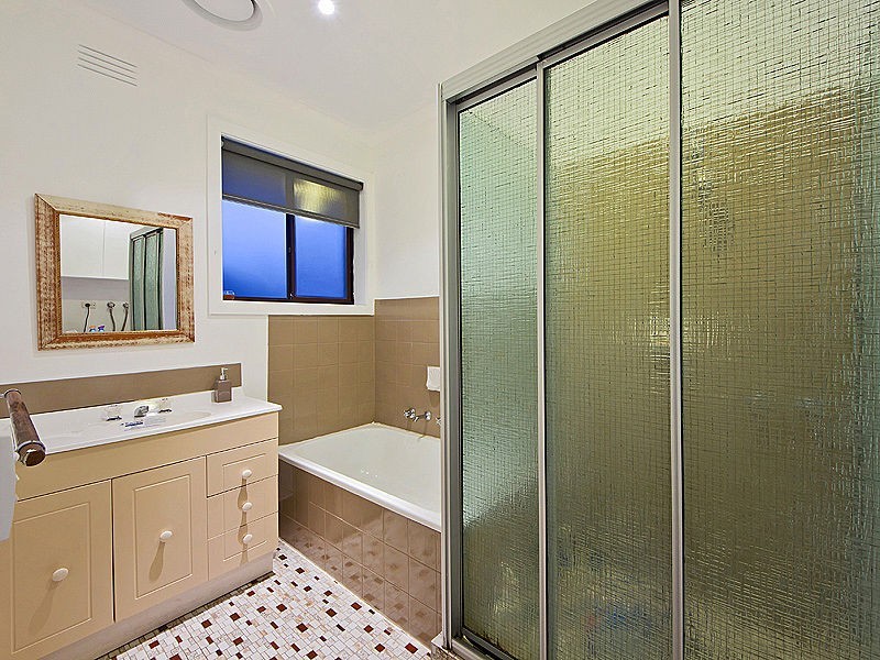Essendon VIC 3040