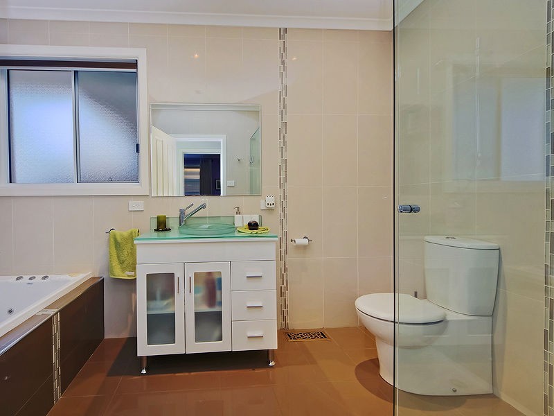 Avondale Heights VIC 3034