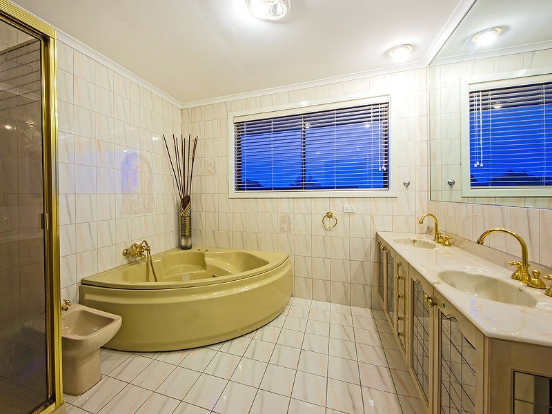 Avondale Heights VIC 3034