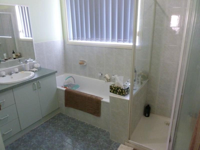 Avondale Heights VIC 3034