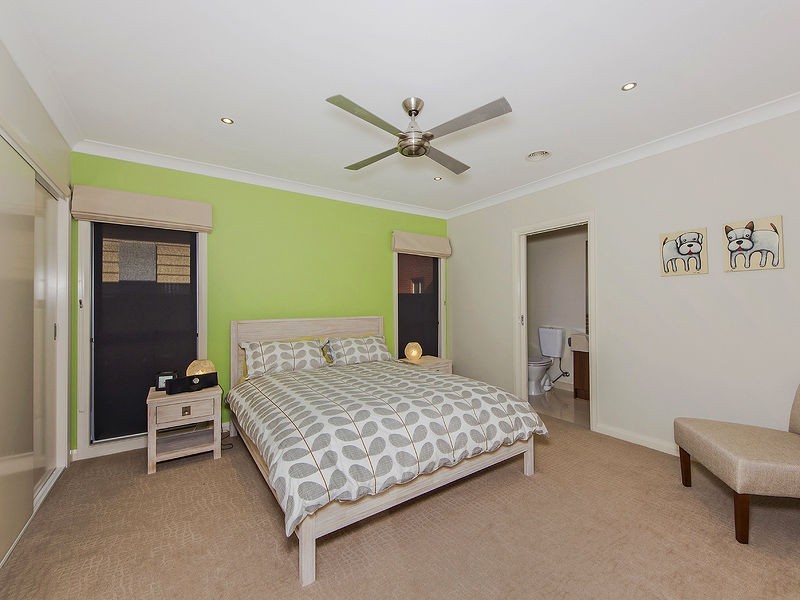 Avondale Heights VIC 3034