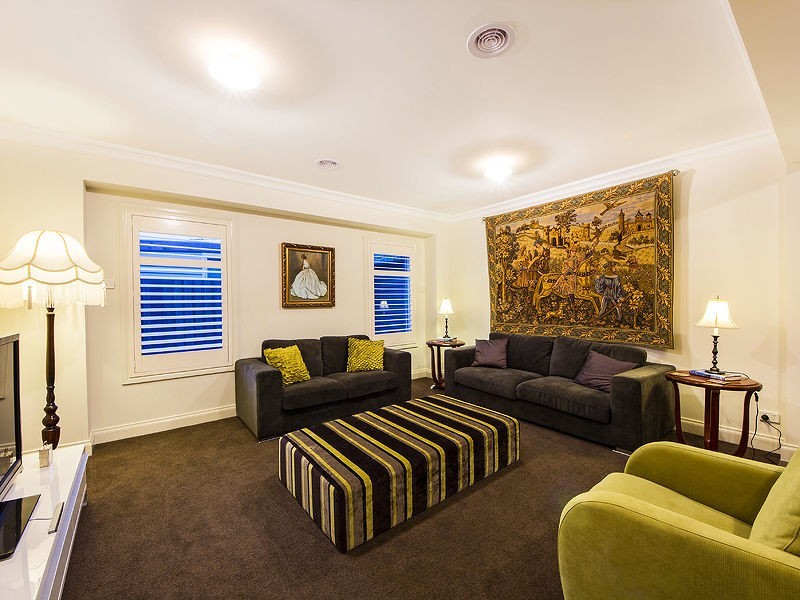 Avondale Heights VIC 3034