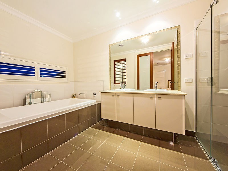 Avondale Heights VIC 3034