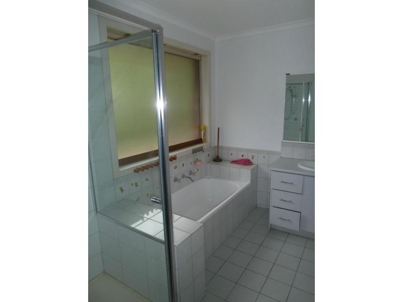 Avondale Heights VIC 3034