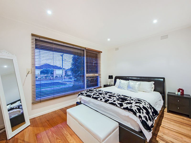 Avondale Heights VIC 3034