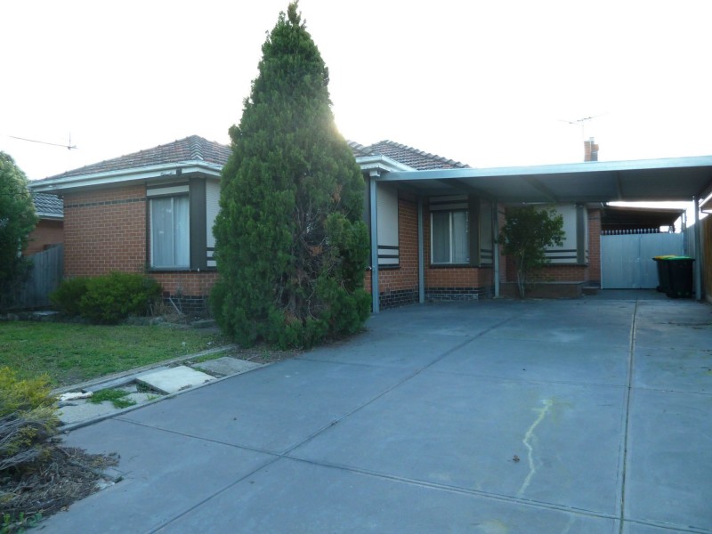 38 Westminister Drive, Avondale Heights VIC 3034