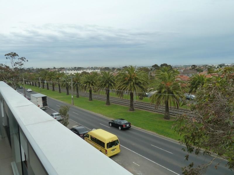 Essendon VIC 3040