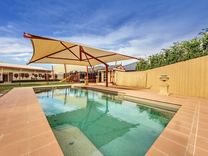 Taylors Lakes VIC 3038