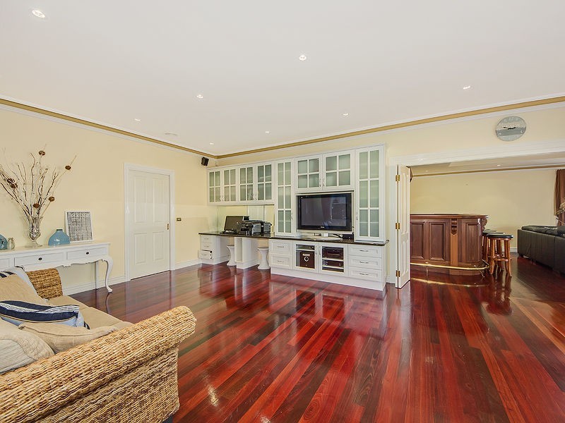 Taylors Lakes VIC 3038