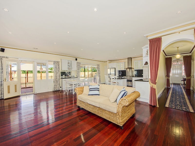Taylors Lakes VIC 3038