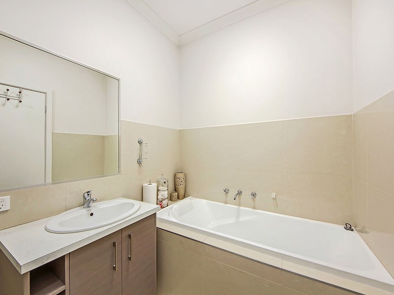 Avondale Heights VIC 3034