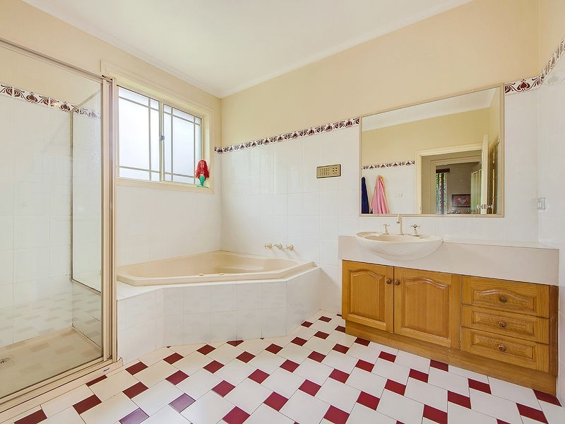 Avondale Heights VIC 3034