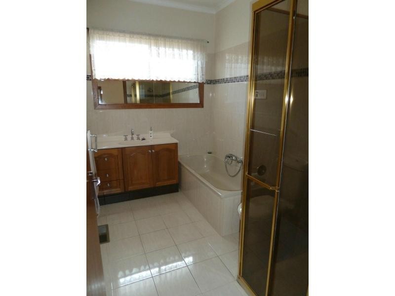 Avondale Heights VIC 3034