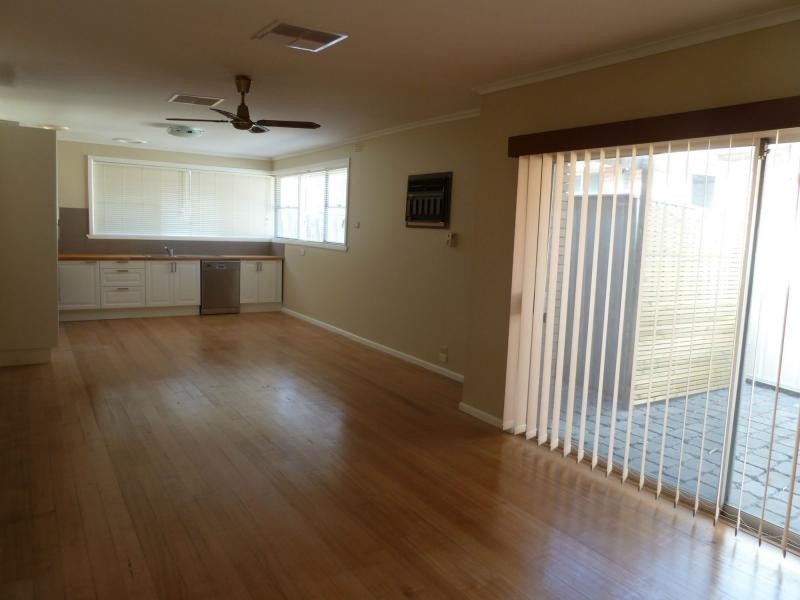 29 Montpellier Drive, Avondale Heights VIC 3034