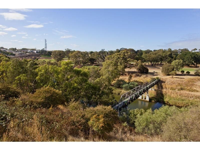 47 Canning Street, Avondale Heights VIC 3034