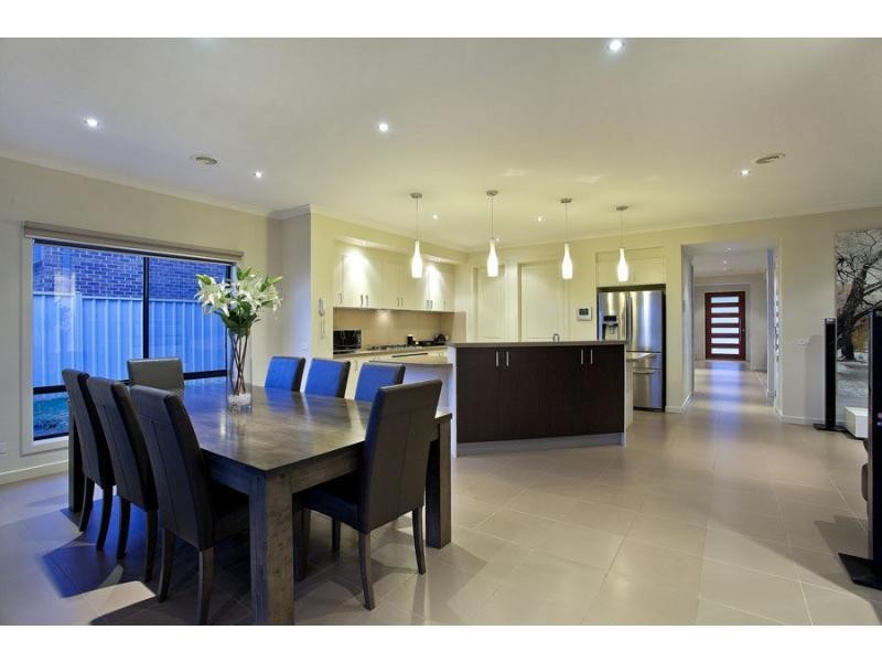 Caroline Springs VIC 3023