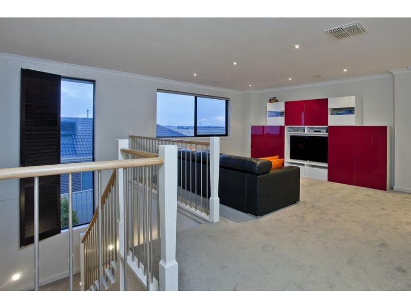 Caroline Springs VIC 3023