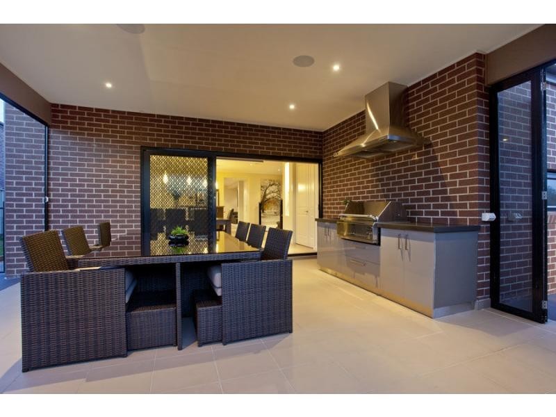 Caroline Springs VIC 3023