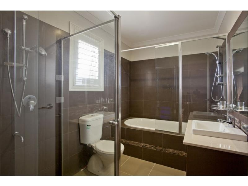 Caroline Springs VIC 3023