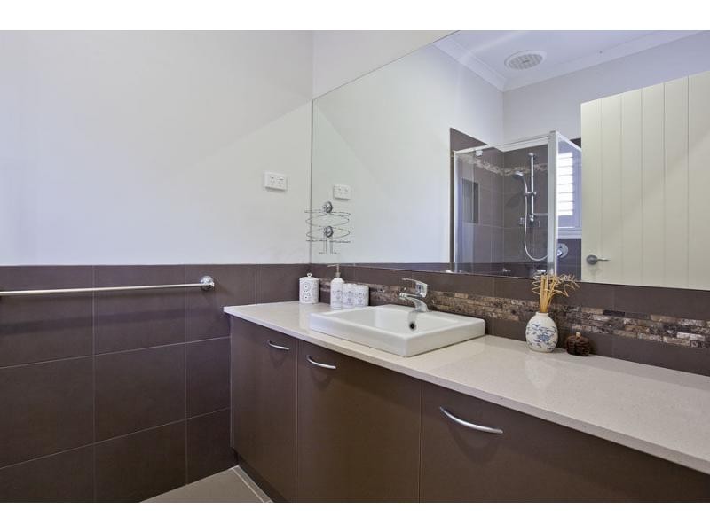 Caroline Springs VIC 3023