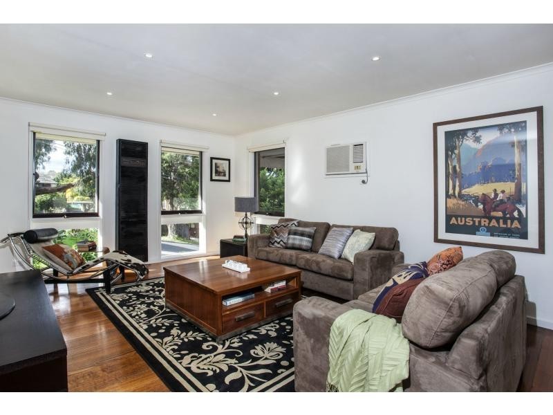 1 Christina Court, Avondale Heights VIC 3034