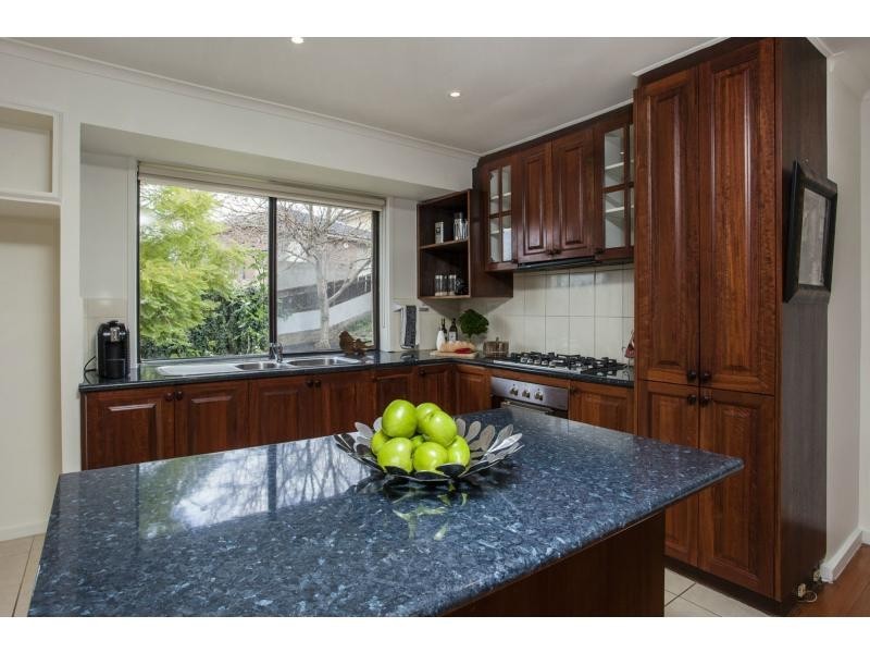1 Christina Court, Avondale Heights VIC 3034