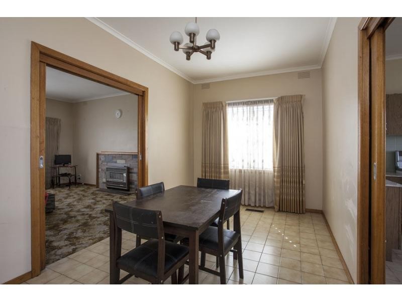 302 Milleara Road, Avondale Heights VIC 3034