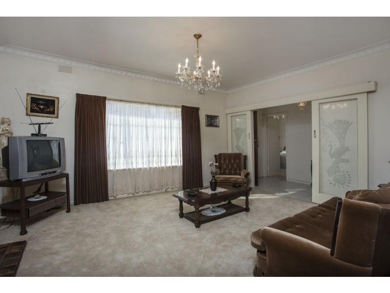 81 McIntosh Street, Airport West VIC 3042