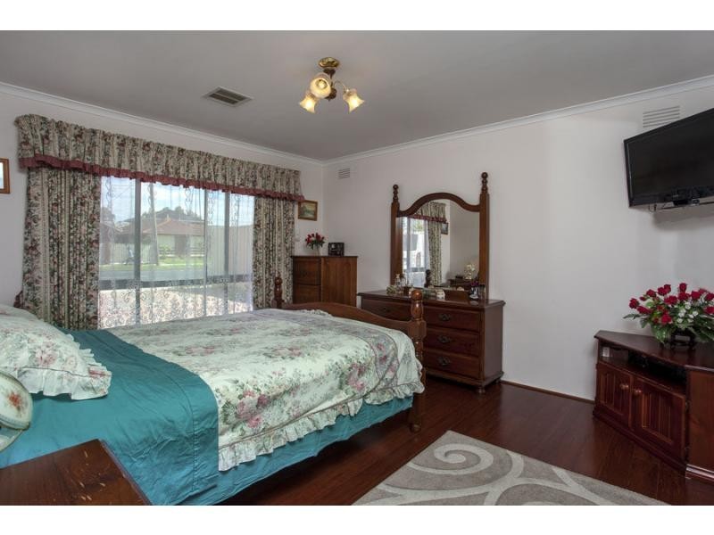 286 Milleara Road, Avondale Heights VIC 3034