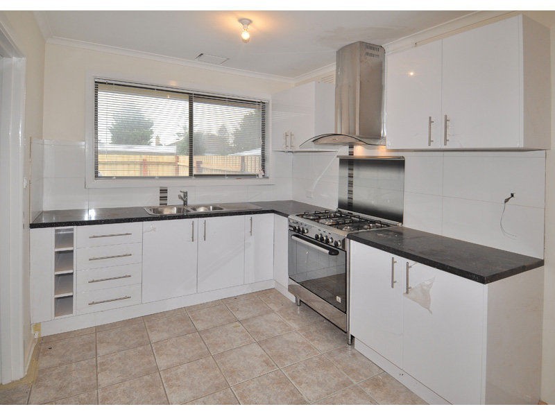 69 Moore Road, Airport West VIC 3042