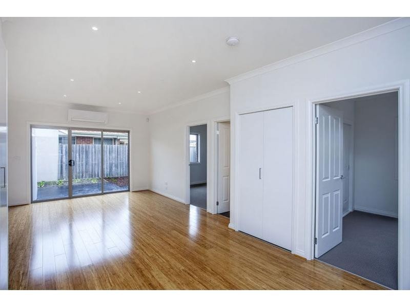 3/3-5 Nelson Court, Avondale Heights VIC 3034