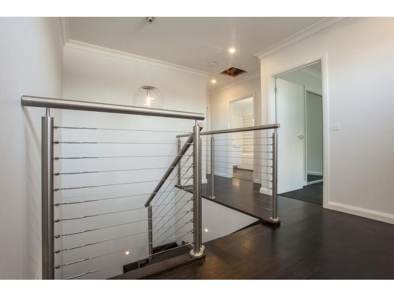 2/43 Robson Avenue, Avondale Heights VIC 3034