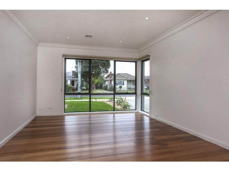 1/43 Robson Avenue, Avondale Heights VIC 3034
