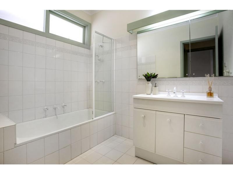 86 Noga Avenue, Keilor East VIC 3033