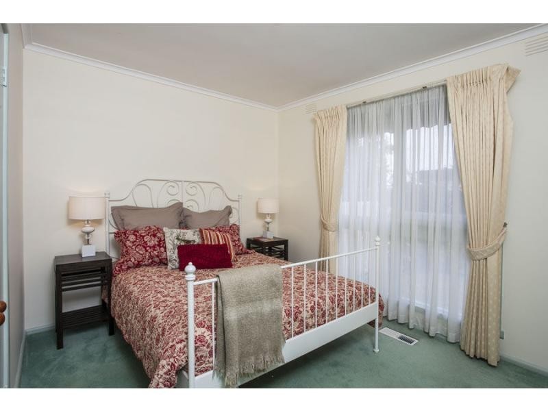 86 Noga Avenue, Keilor East VIC 3033