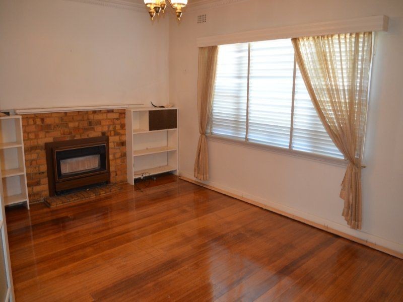 60 Macey Avenue, Avondale Heights VIC 3034