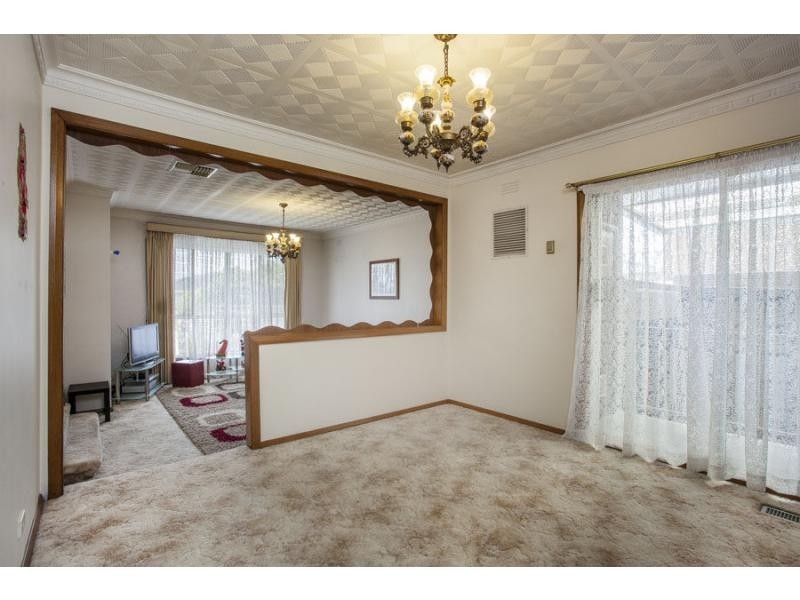 21 Orleans Road, Avondale Heights VIC 3034