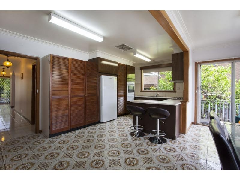 21 Orleans Road, Avondale Heights VIC 3034