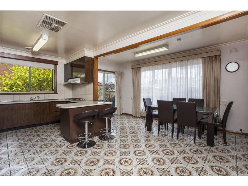 21 Orleans Road, Avondale Heights VIC 3034