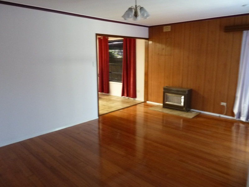 38 Brentwood Drive, Avondale Heights VIC 3034