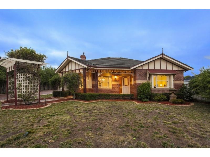 39 Sovereign Way, Hillside VIC 3037