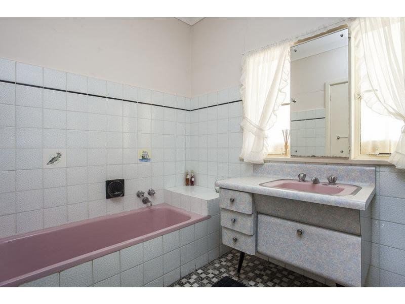 81 McIntosh Street, Airport West VIC 3042