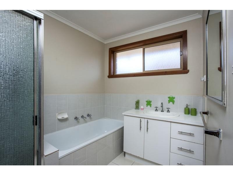 9/2 North Road, Avondale Heights VIC 3034