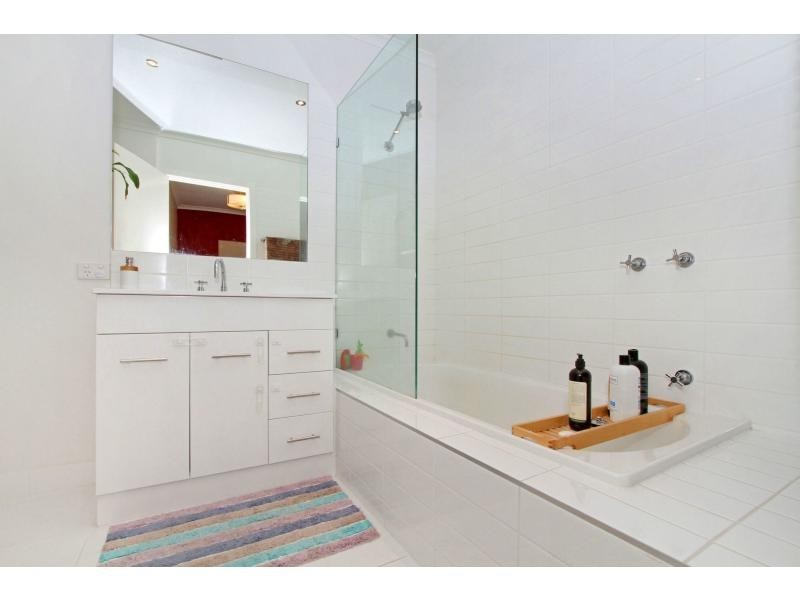 6/7 Egginton Street, Brunswick West VIC 3055