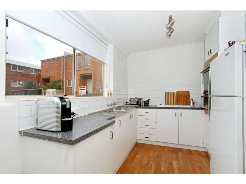 6/7 Egginton Street, Brunswick West VIC 3055